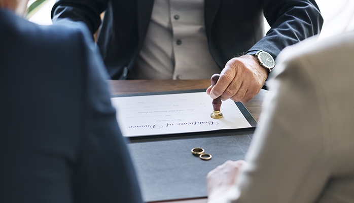 Divorce par consentement mutuel par acte d'avocat : précisions utiles concernant le statut de l'état liquidatif